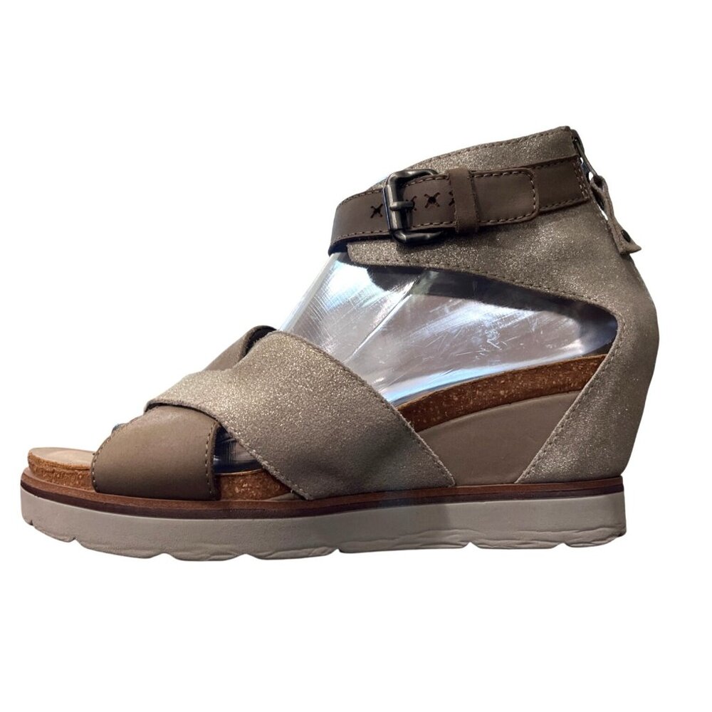 OTBT Teamwork Peep-Toe Wedge Sandals Ankle Buckle Closure Rear Zipper Size 8 - Picture 6 of 11